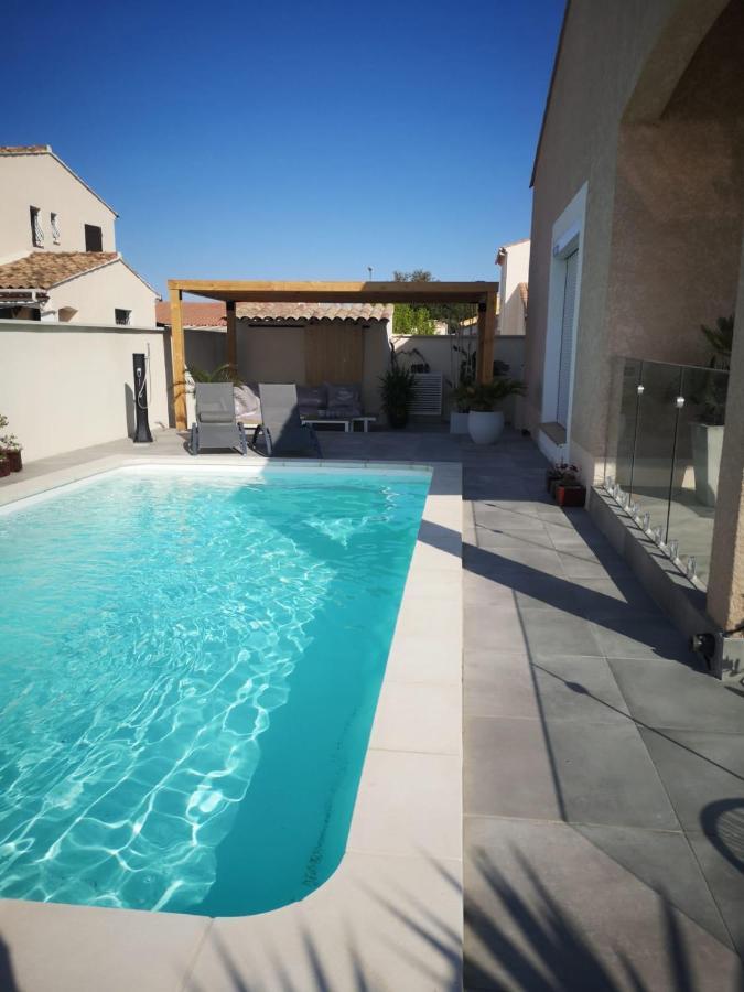 Au Dessus De La Maison Du Saunier Vakantiehuis *