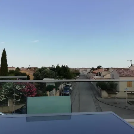 Appartement Au Dessus De La Maison Du Saunier Salin-de-Giraud Exterior foto
