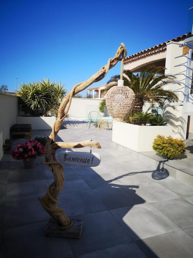 Au Dessus De La Maison Du Saunier Hébergement de vacances Salin-de-Giraud